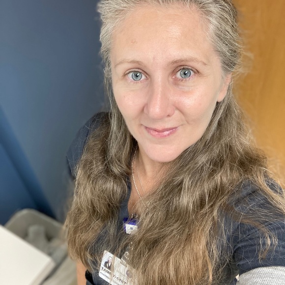 Hi, I’m Tammy, I’ve been Poshing for about 5 years now! 🤓🤗🙏 - Picture 8 of 12